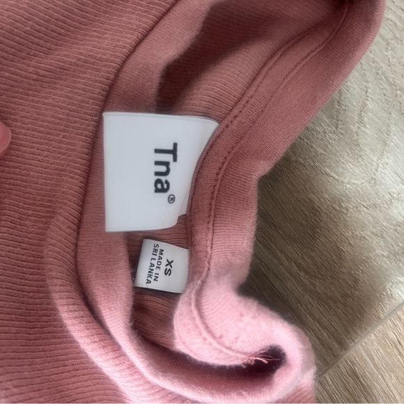 TNA t-shirt extra small *barely worn* - Picture 3 of 3